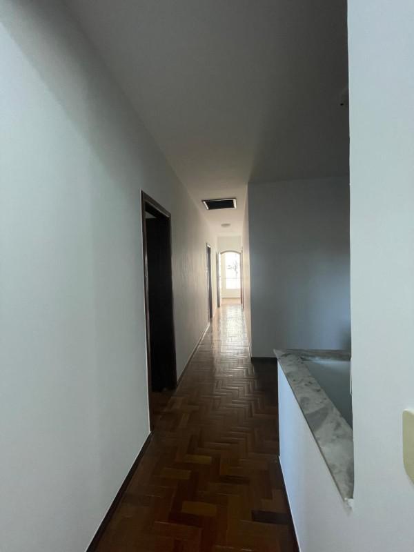 Casa, Floresta, 5 Quartos, 4 Vagas, 1 Suíte