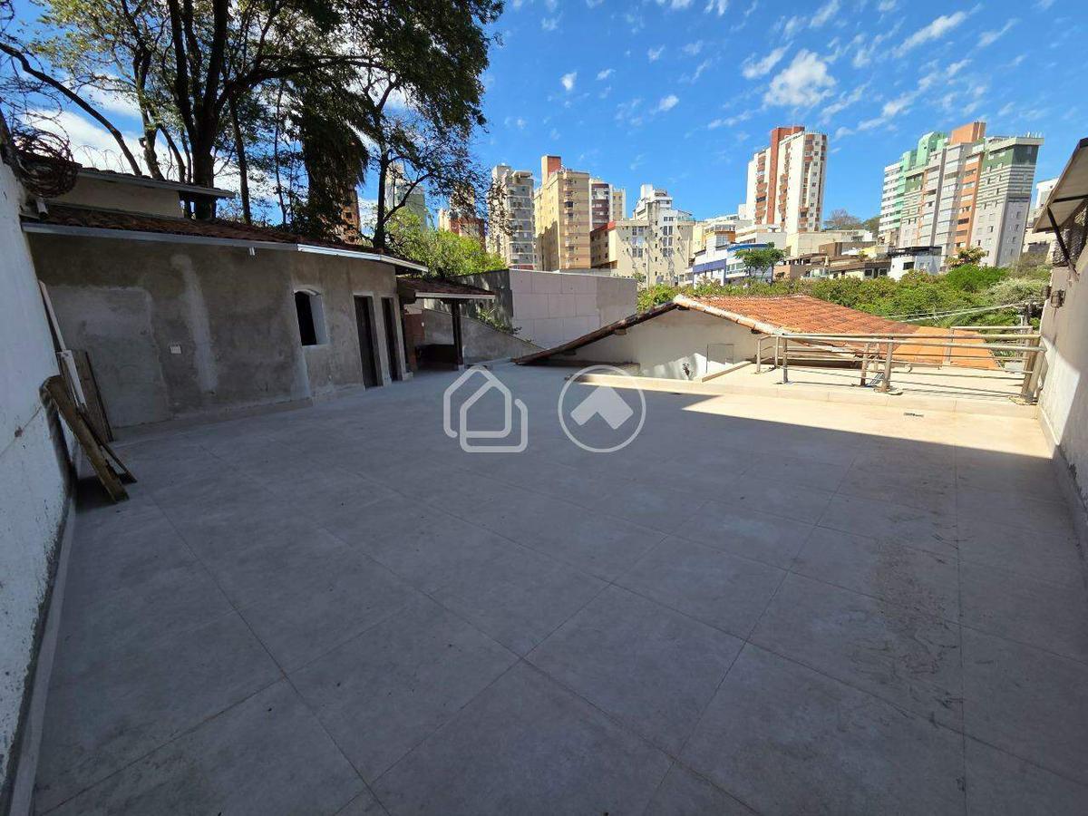 Casa, Buritis, 3 Quartos, 4 Vagas, 2 Suítes