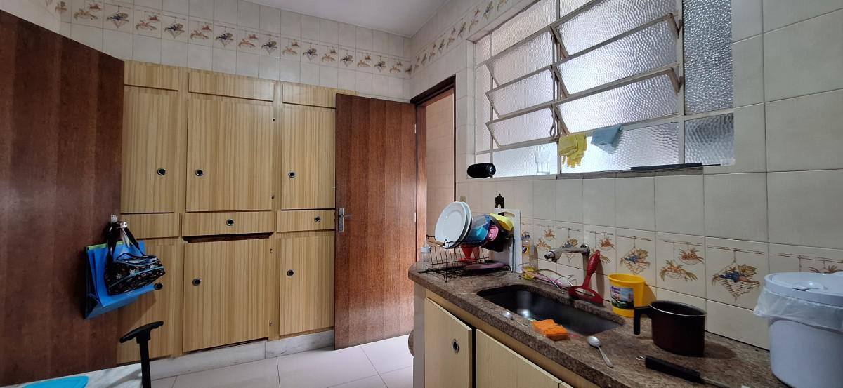 Apartamento, Sagrada Família, 3 Quartos, 1 Vaga, 1 Suíte
