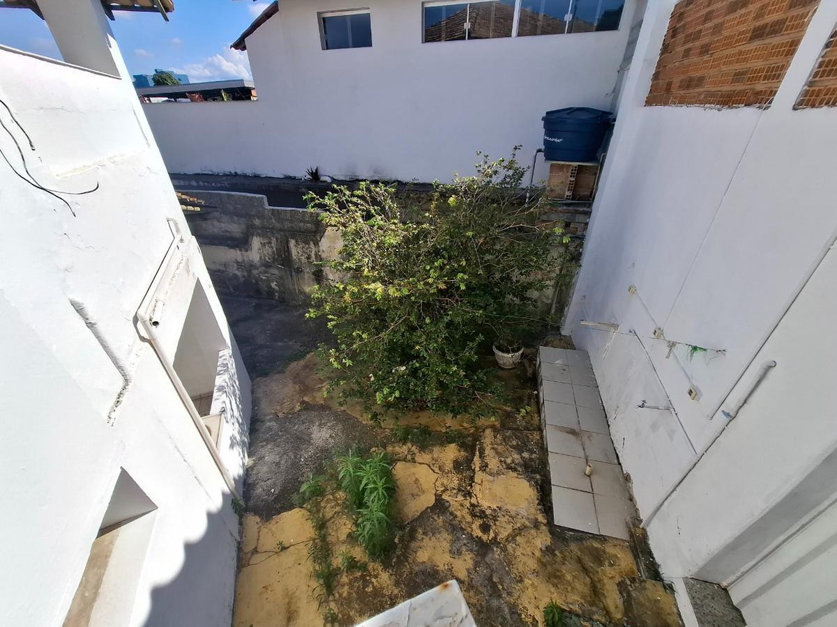 Casa, Cachoeirinha, 5 Quartos, 4 Vagas