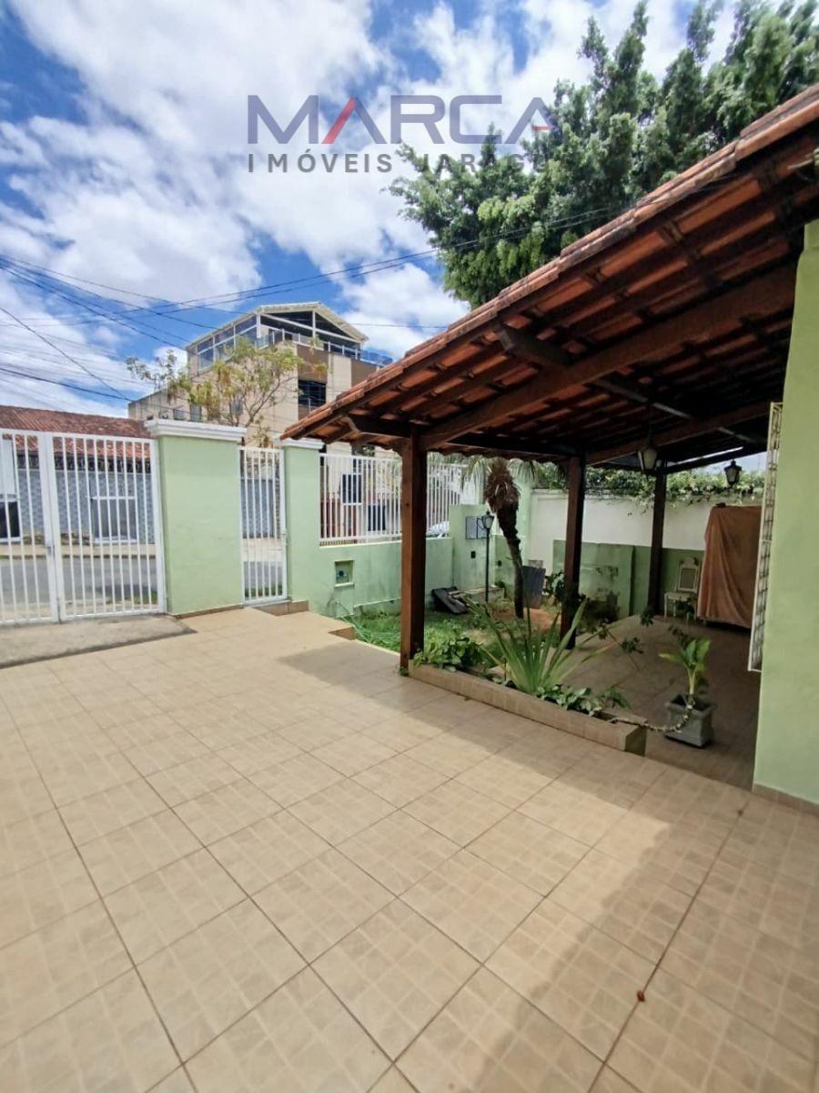 Casa, Liberdade, 0 Quarto, 0 Vaga