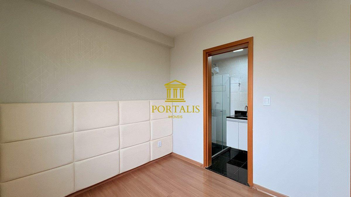 Apartamento, Sagrada Família, 3 Quartos, 2 Vagas, 1 Suíte