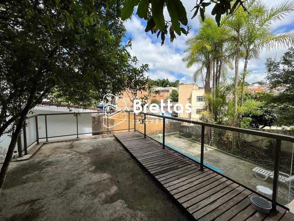 Casa, Centro, 5 Quartos, 2 Vagas, 4 Suítes