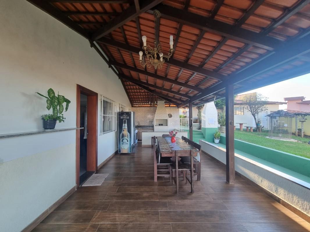 Casa, Centro, 4 Quartos, 6 Vagas, 1 Suíte