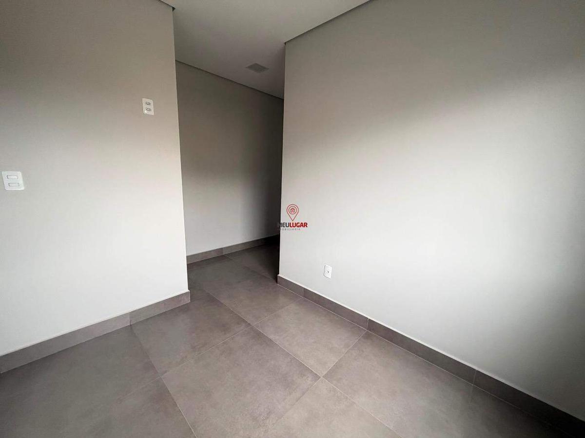 Casa, São Pedro, 3 Quartos, 2 Vagas, 1 Suíte