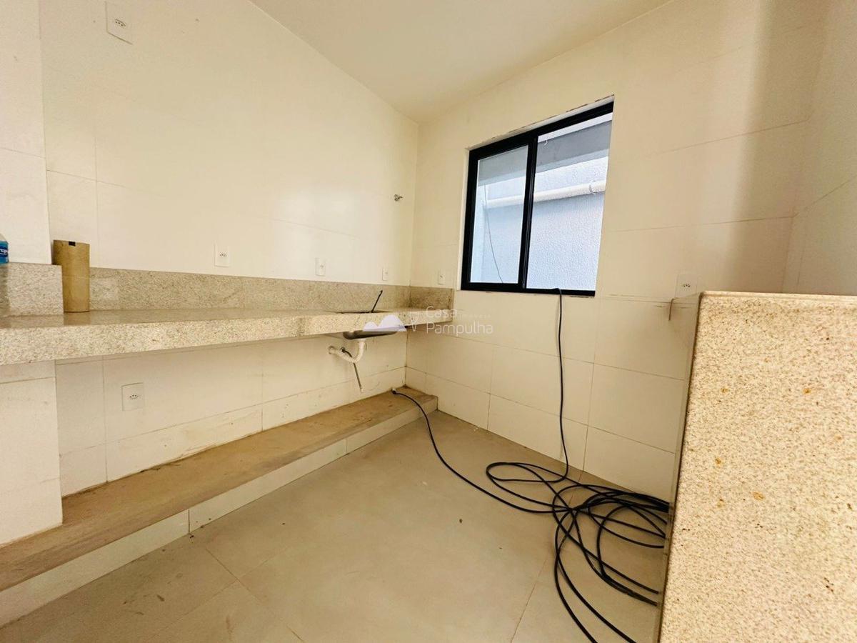 Casa, Planalto, 3 Quartos, 2 Vagas, 1 Suíte