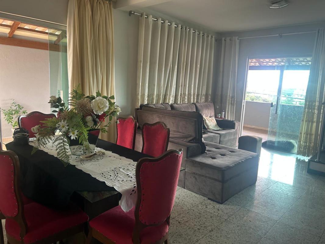 Casa, Diamante, 3 Quartos, 6 Vagas, 1 Suíte