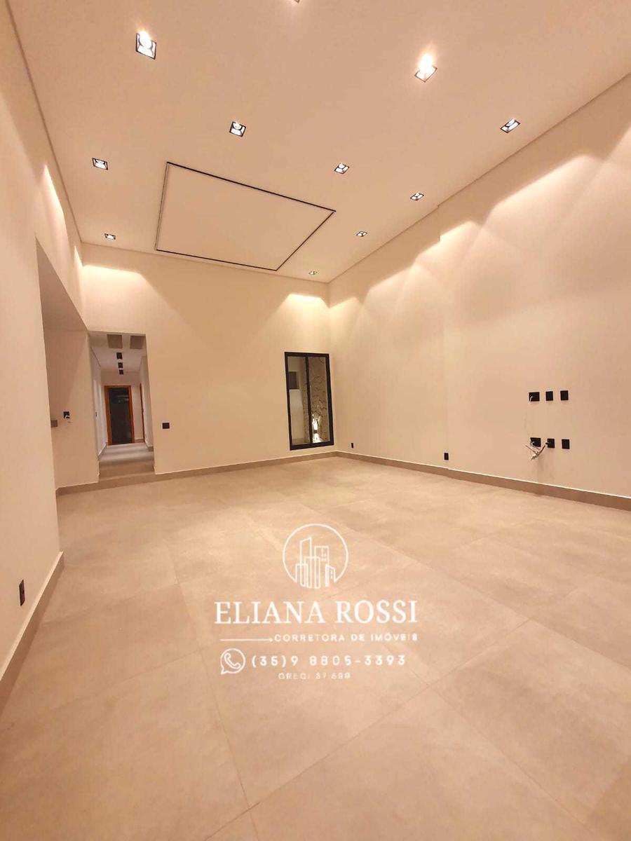 Casa, Vila Paiva, 3 Quartos, 4 Vagas, 3 Suítes