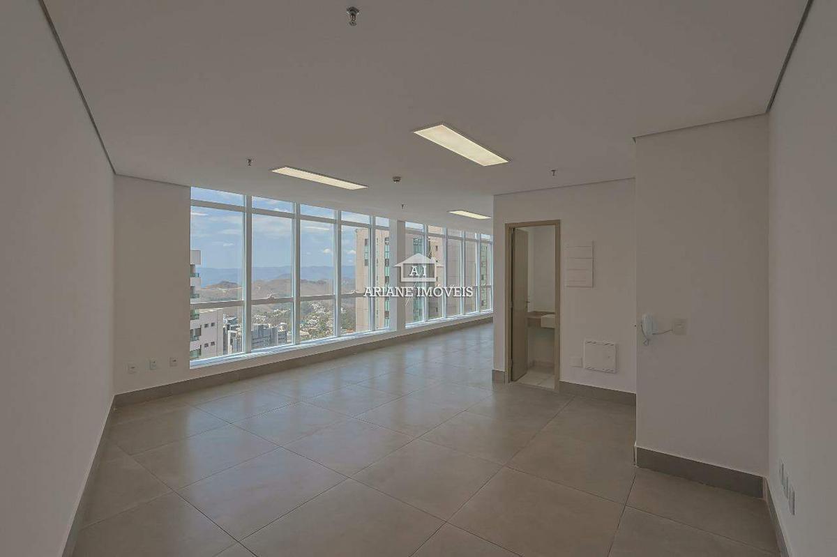 Sala, Vila da Serra, 0 Quarto, 2 Vagas