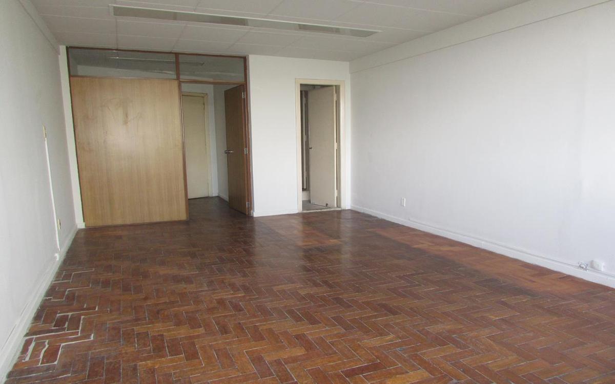 Sala, Centro