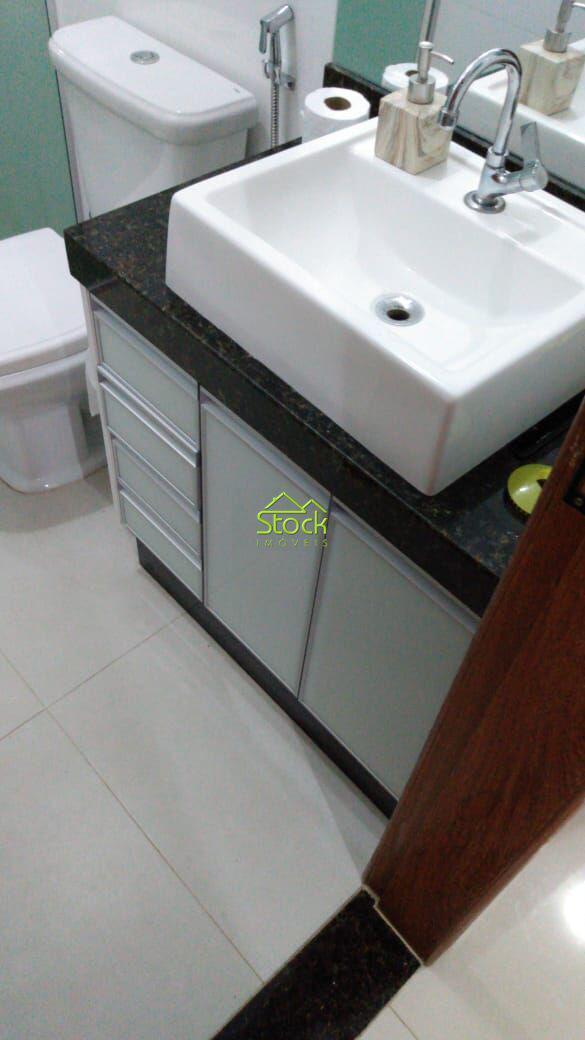 Casa, Jardim Imperial, 2 Quartos, 2 Vagas, 1 Suíte
