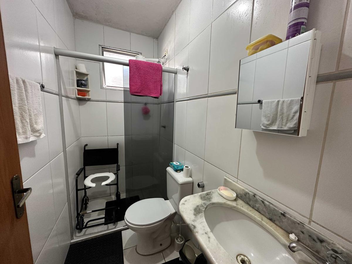 Casa, Ressaca, 2 Quartos, 1 Vaga