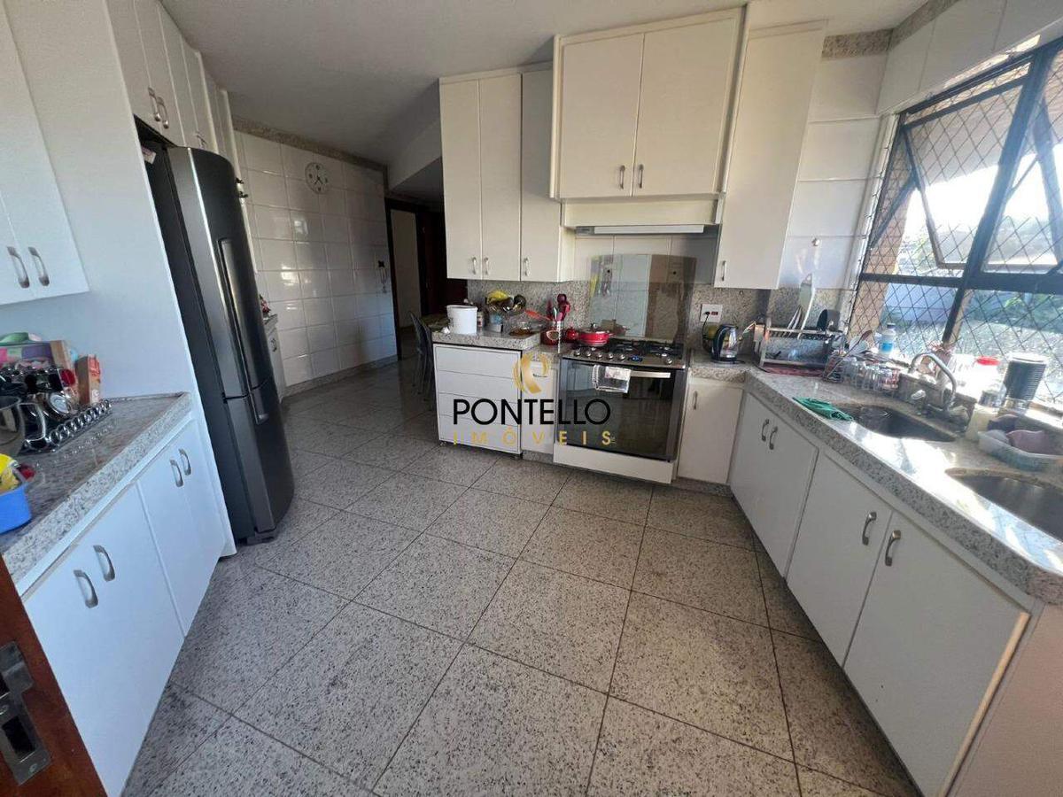 Cobertura, Centro, 4 Quartos, 6 Vagas, 2 Suítes