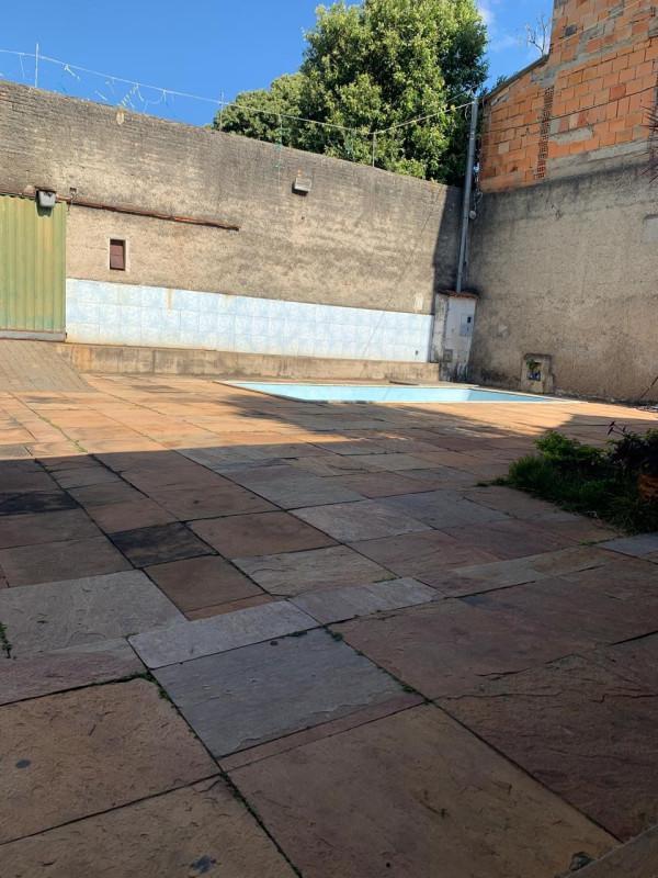 Casa, Santa Terezinha, 3 Quartos, 4 Vagas, 1 Suíte