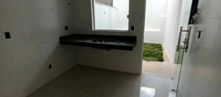 Casa, Floramar, 2 Quartos, 1 Vaga, 1 Suíte