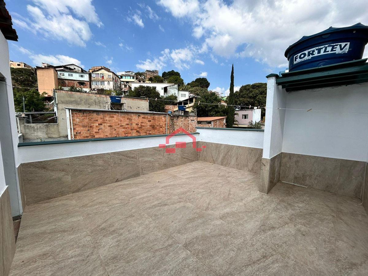 Casa, Nova Esperança, 2 Quartos, 0 Vaga