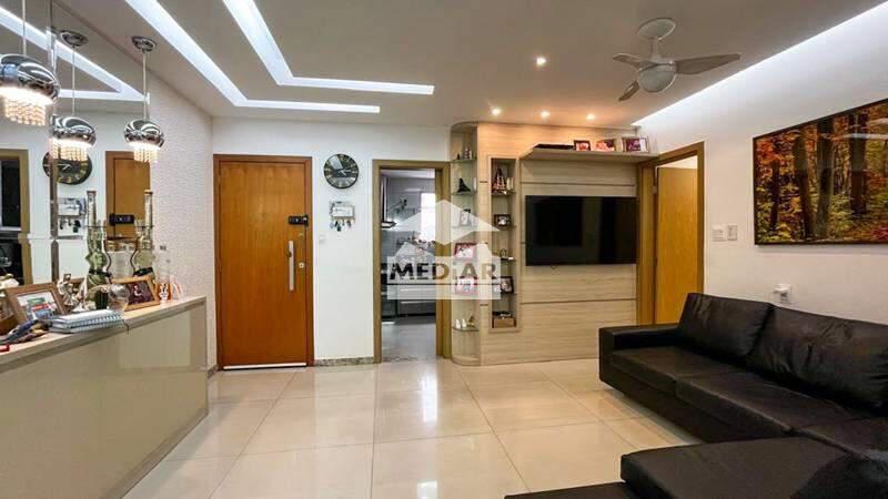 Apartamento, Castelo, 3 Quartos, 2 Vagas, 1 Suíte
