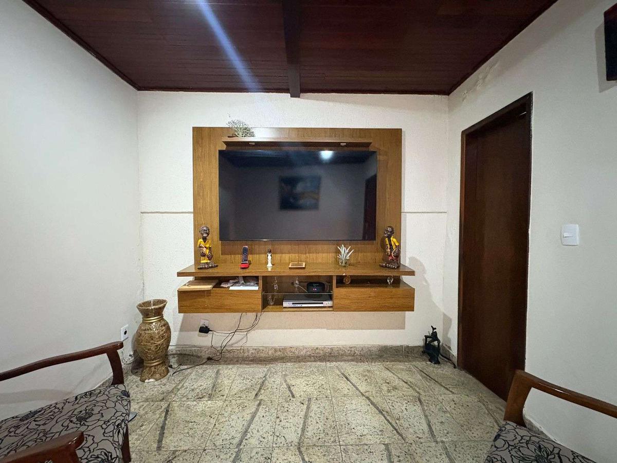Casa, Dona Clara, 3 Quartos, 4 Vagas, 1 Suíte