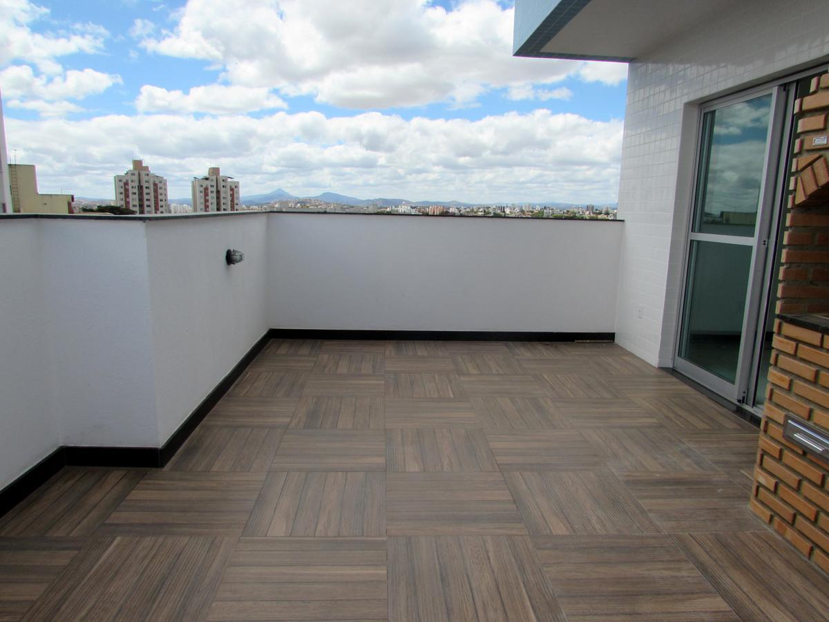 Cobertura, Santa Mônica, 2 Quartos, 2 Vagas, 1 Suíte