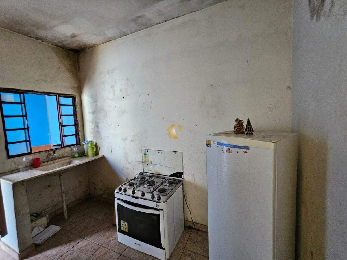 Casa, Vale das Palmeiras, 2 Quartos, 0 Vaga