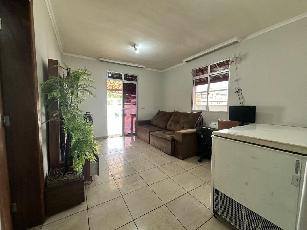 Cobertura, Esplanada, 3 Quartos, 2 Vagas, 1 Suíte