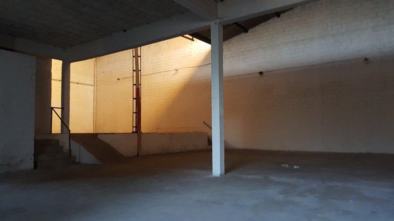 Galpão, São Francisco, 0 Quarto, 0 Vaga