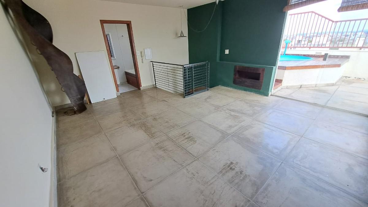 Cobertura, Santa Cruz, 3 Quartos, 2 Vagas, 1 Suíte