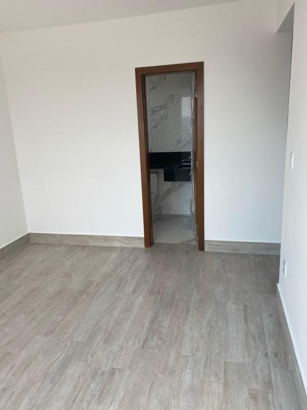 Apartamento, Barreiro, 3 Quartos, 3 Vagas, 1 Suíte