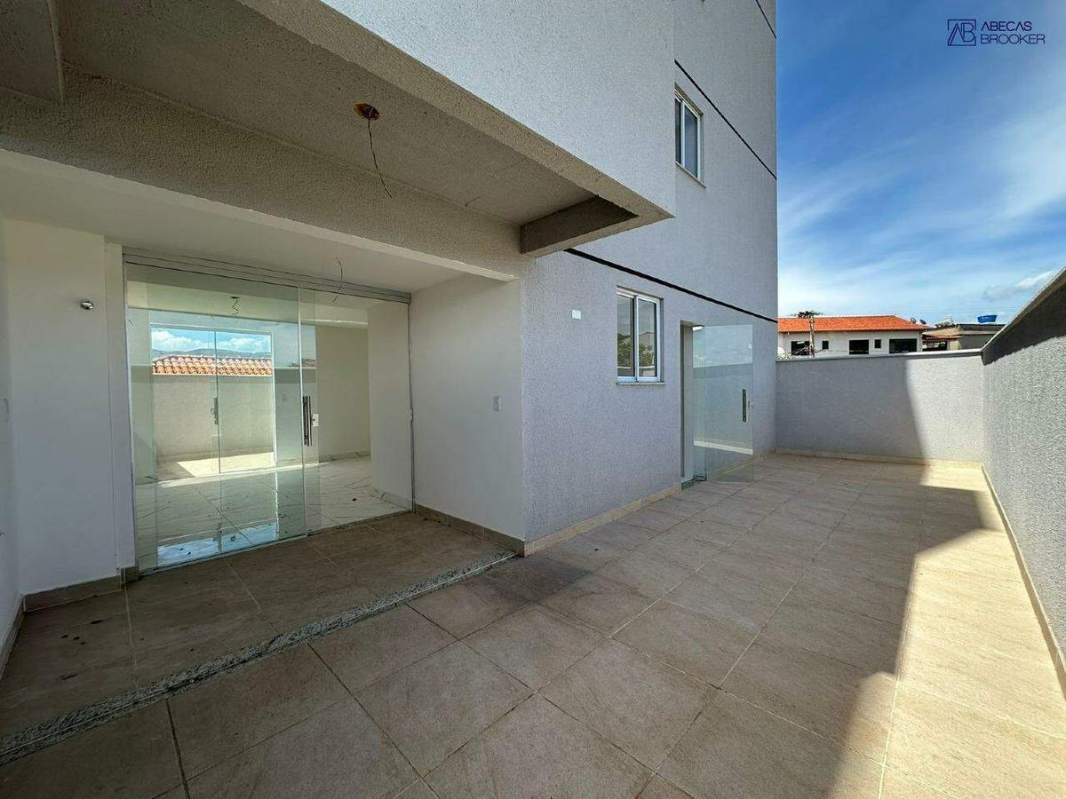 Cobertura, Miramar (barreiro), 3 Quartos, 2 Vagas, 1 Suíte