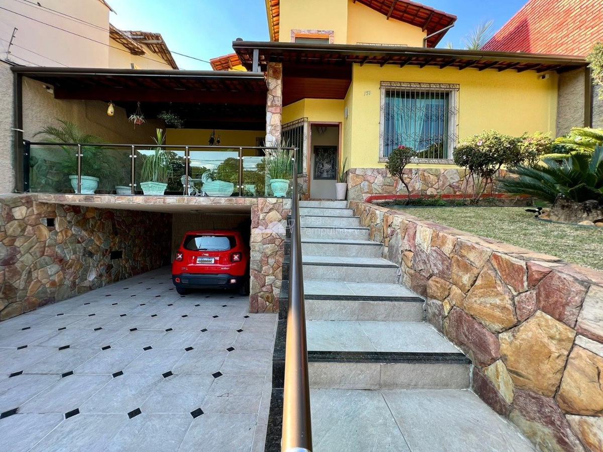 Casa, Santa Branca, 3 Quartos, 4 Vagas, 1 Suíte