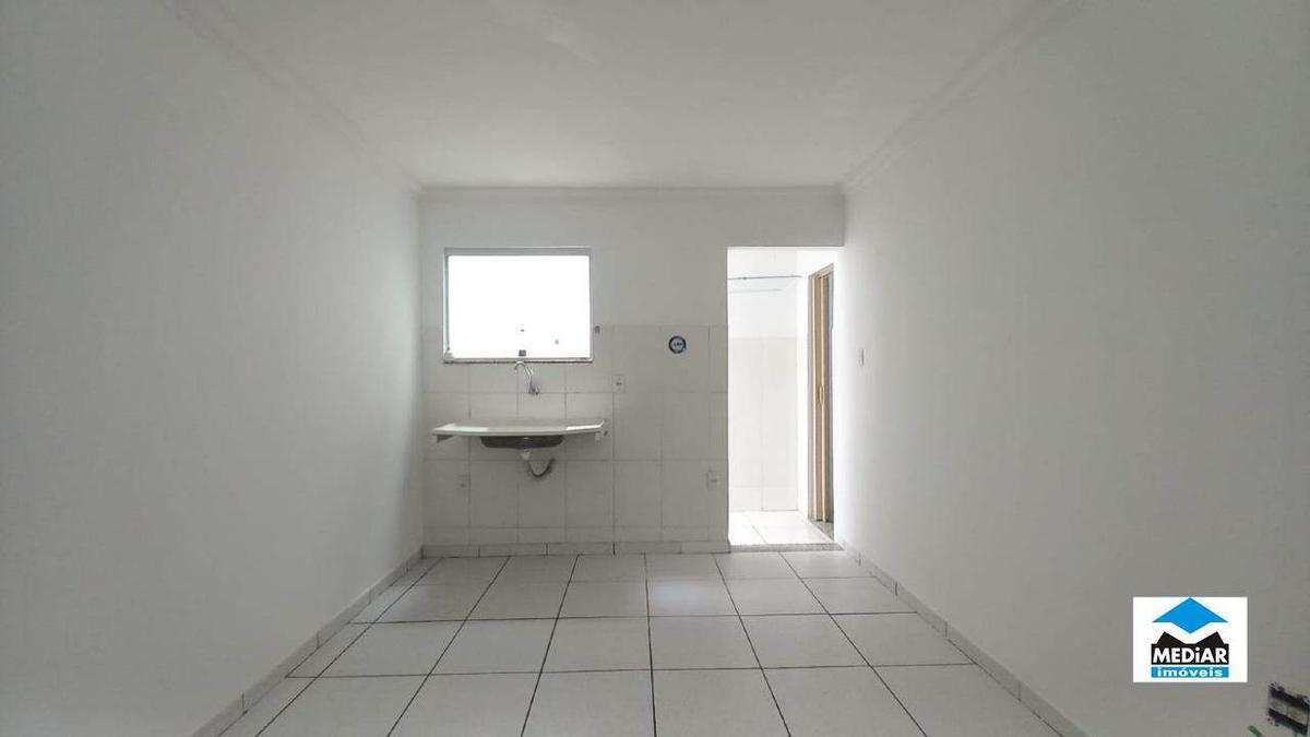 Quitinete, São Gabriel, 1 Quarto, 0 Vaga