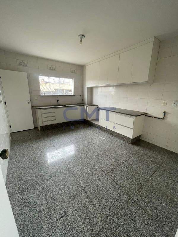 Apartamento, Sagrada Família, 4 Quartos, 2 Vagas, 2 Suítes
