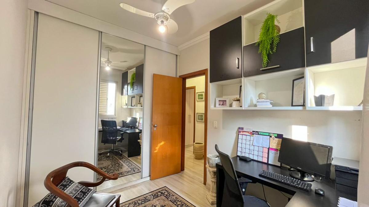 Apartamento, Estoril, 3 Quartos, 2 Vagas, 1 Suíte