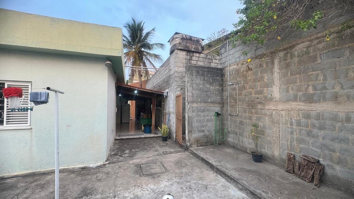 Casa, Nações Unidas, 4 Quartos, 2 Vagas, 1 Suíte