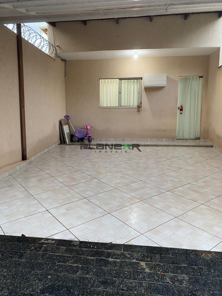 Casa, Sapucaias III, 2 Quartos, 2 Vagas, 1 Suíte