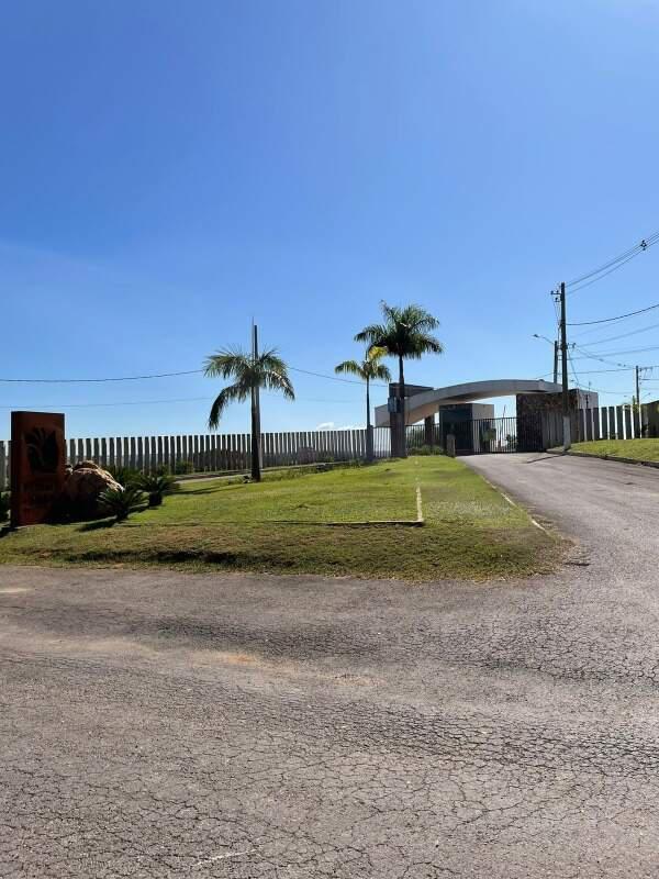 Lote, Centro, 0 Quarto, 0 Vaga