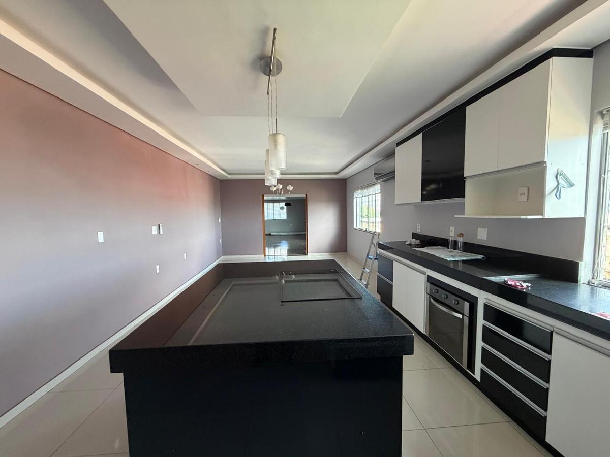 Casa, Tropical, 3 Quartos, 2 Vagas, 1 Suíte