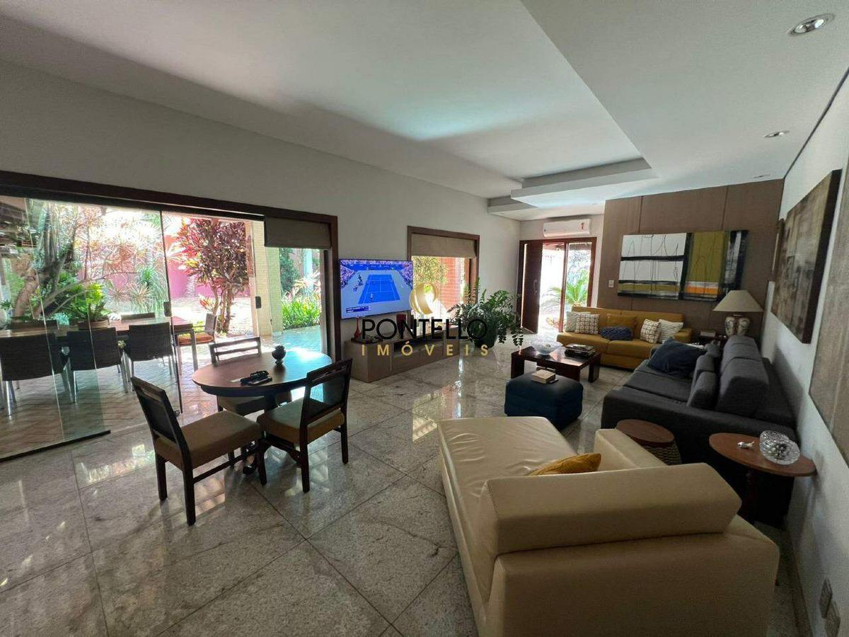 Casa, Santa Rita de Cássia, 8 Quartos, 4 Vagas, 2 Suítes