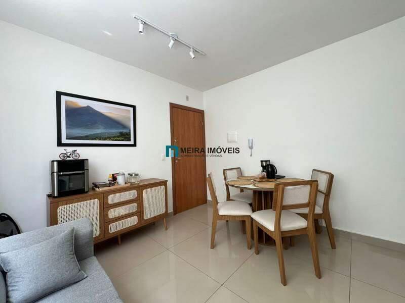 Apartamento, Sagrada Família, 2 Quartos, 1 Vaga