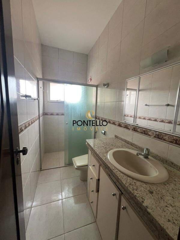 Casa, Jardim Arizona, 4 Quartos, 3 Vagas, 1 Suíte