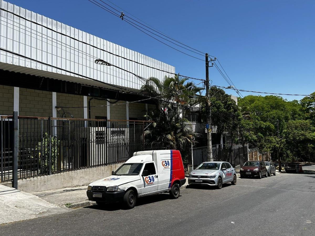 Galpão, Califórnia, 0 Quarto, 0 Vaga