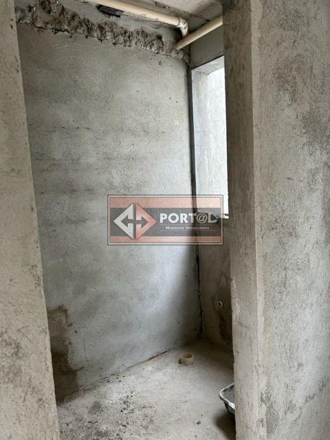 Apartamento, Floresta, 2 Quartos, 2 Vagas, 2 Suítes