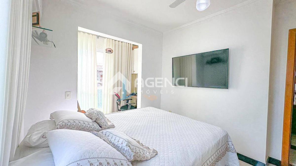 Apartamento, Cabral, 4 Quartos, 0 Vaga, 2 Suítes