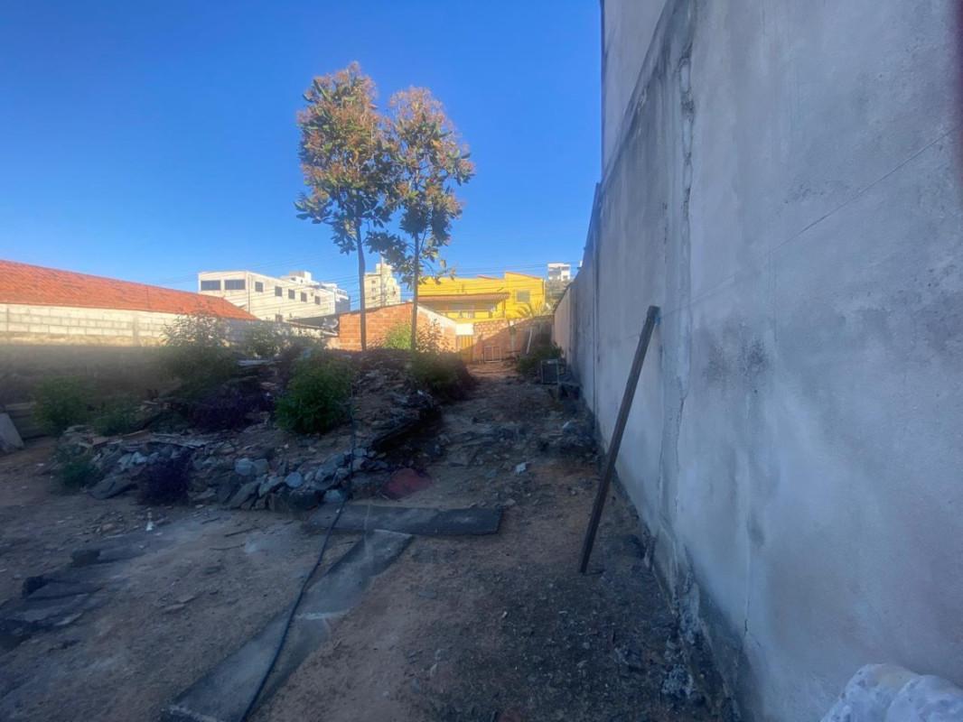 Lote, Novo Riacho, 0 Quarto, 0 Vaga