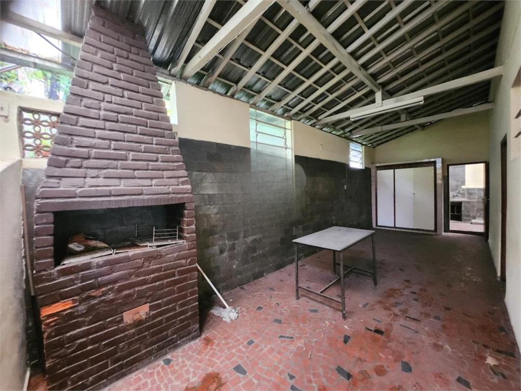 Casa, Centro, 3 Quartos, 2 Vagas, 1 Suíte