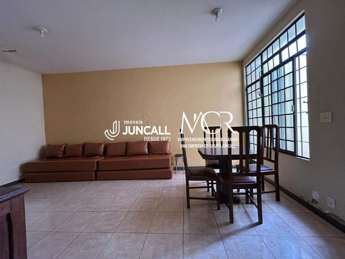 Casa, Concórdia, 5 Quartos, 2 Vagas, 1 Suíte