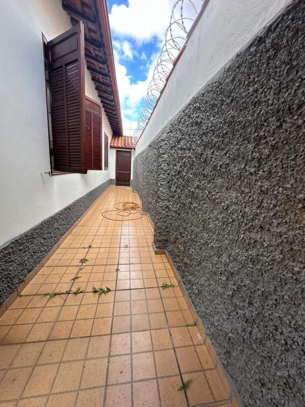 Casa, Centro, 5 Quartos, 0 Vaga