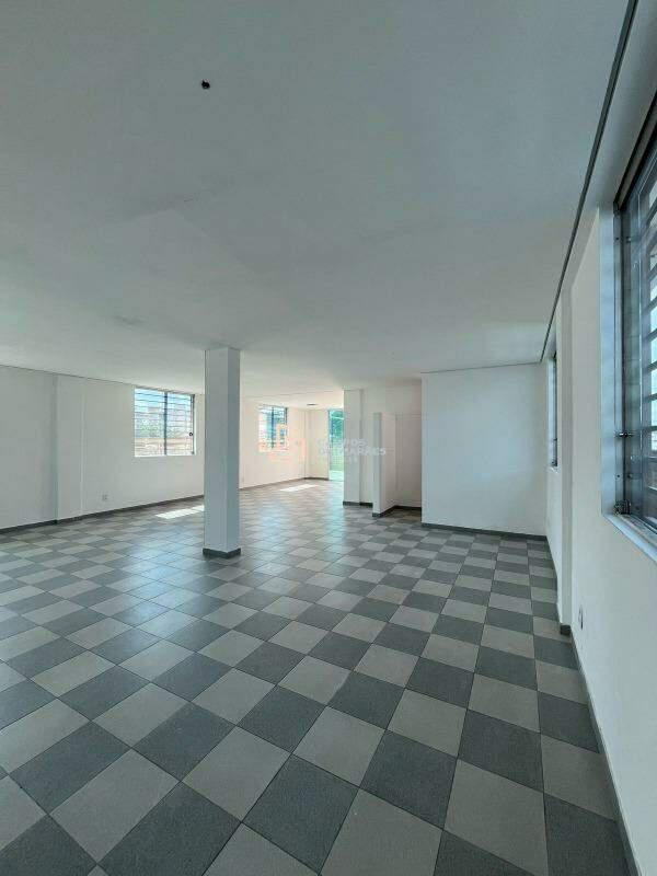 Sala, Serrano