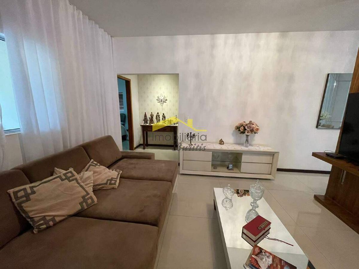 Casa em Condomínio, Retiro do Chalé, 5 Quartos, 4 Vagas, 2 Suítes