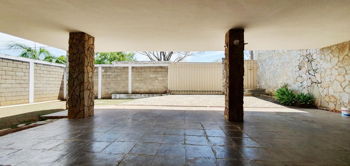 Casa, Centro, 3 Quartos, 6 Vagas, 1 Suíte